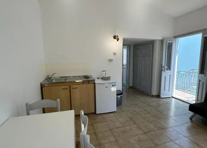 Niriides Hotel Apartments